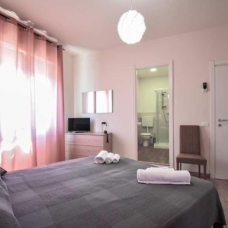 Hotel La Pineta Carrara Ngoại thất bức ảnh