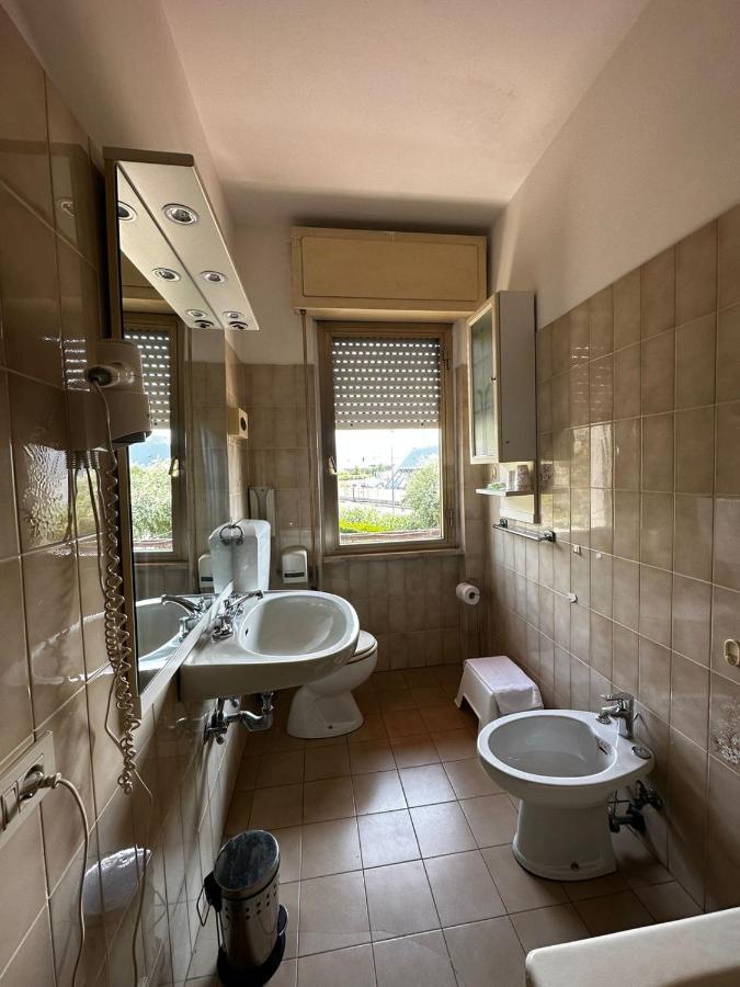 Hotel La Pineta Carrara Ngoại thất bức ảnh