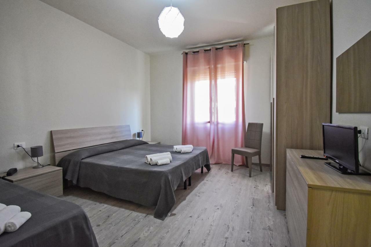 Hotel La Pineta Carrara Ngoại thất bức ảnh