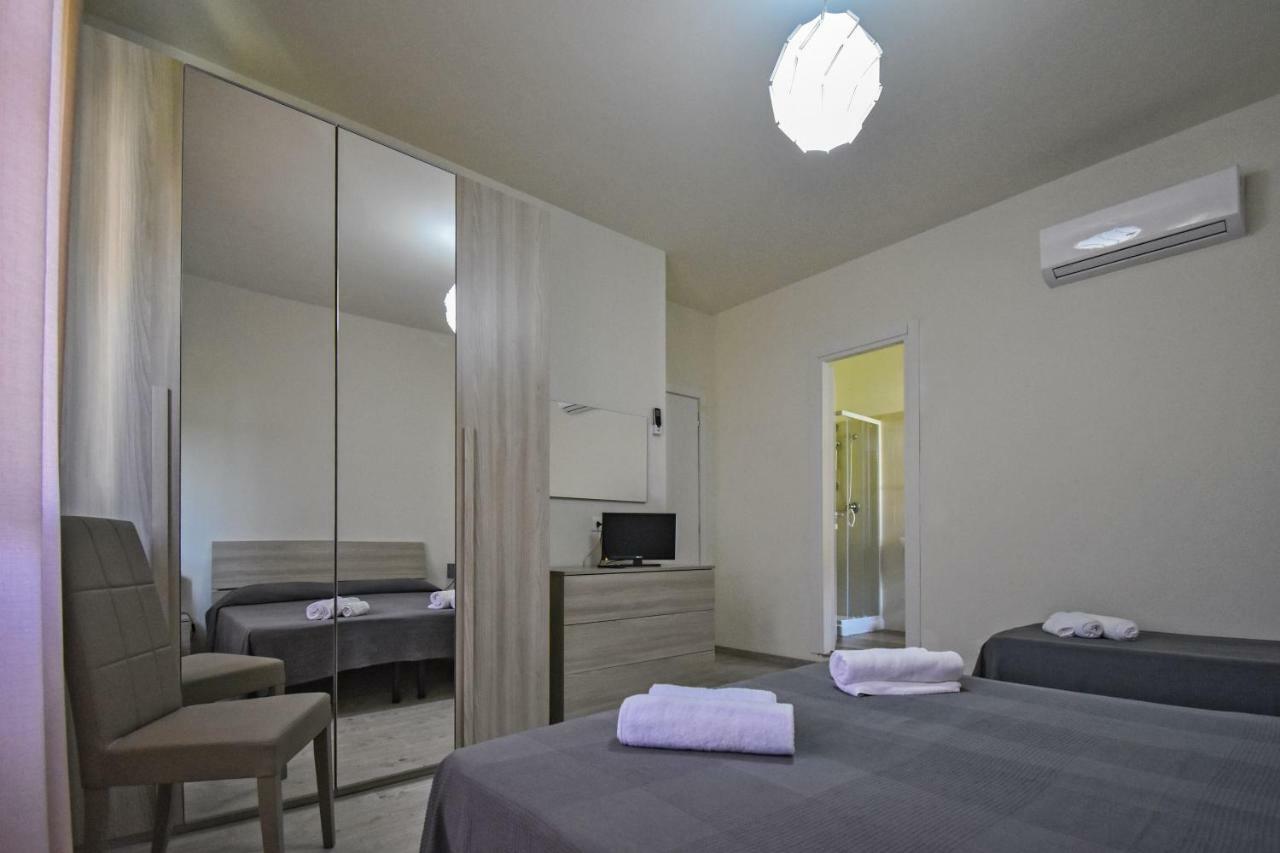 Hotel La Pineta Carrara Ngoại thất bức ảnh